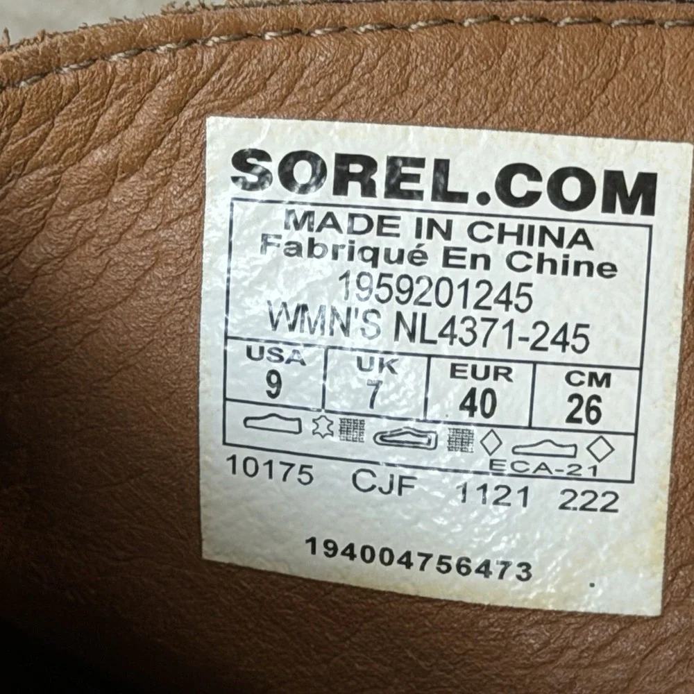 Sorel NL4371-245 Women's Joan of Arctic Wedge III Zip Chelsea Boot Sz 9